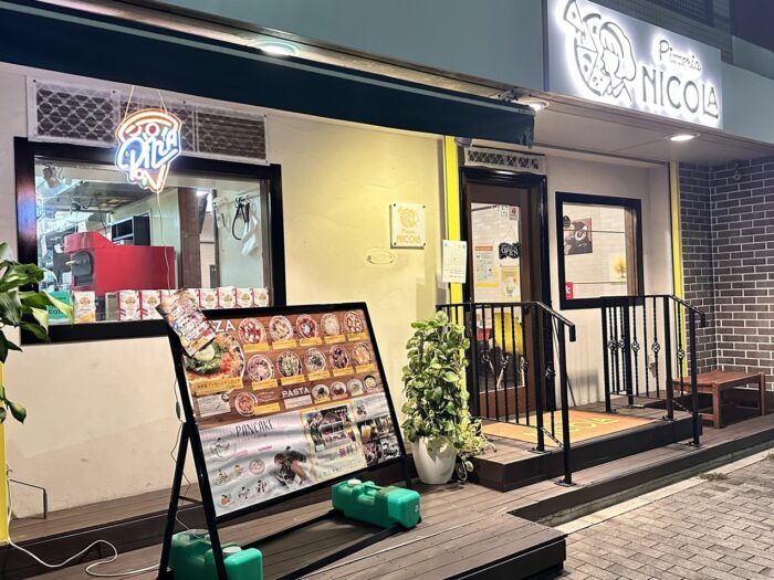 Pizzeria NICOLA 外観